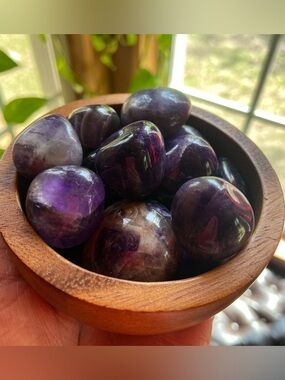 Amethyst Crystal Tumbled Stone. Calming Energy Spiritual Serenity Clarity NWOT